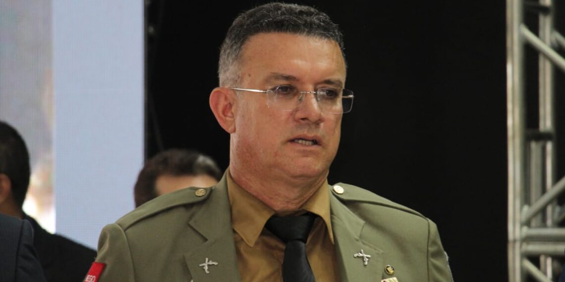 Assembleia derruba veto e restabelece promoções de policiais e bombeiros militares da Paraíba