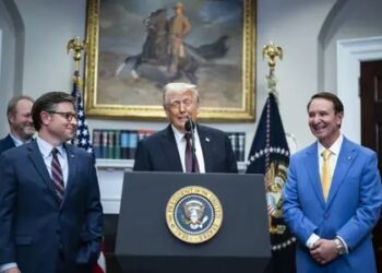 Trump confirma ataque à Venezuela e afirma que Maduro foi capturado