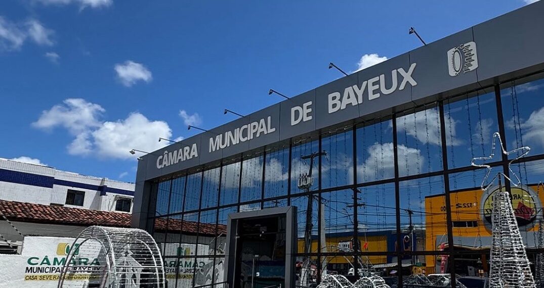 Justiça barra manobra da presidência e suspende eleição na Câmara de Bayeux