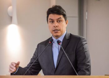 Raoni propõe a criação da Frente Parlamentar pela Vida e Dignidade da Mulher