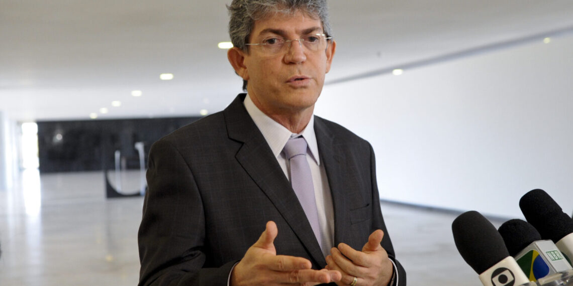 Ministro do STF manda trancar Operação Calvário contra Ricardo Coutinho