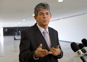 Ministro do STF manda trancar Operação Calvário contra Ricardo Coutinho