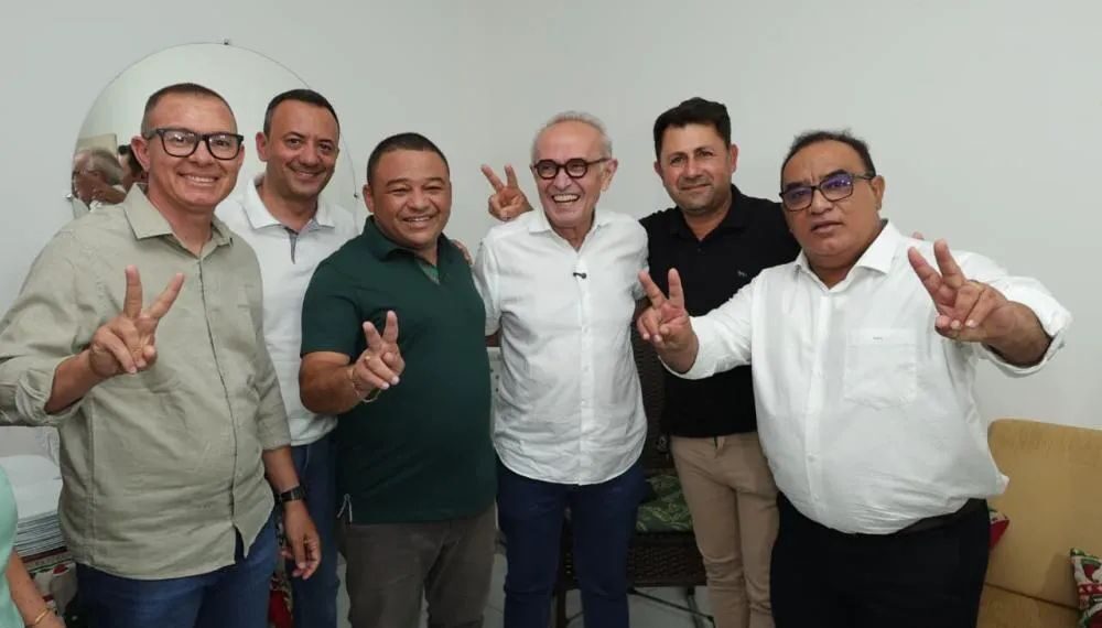 Vereador de Bonito de Santa Fé oficializa apoio à pré-candidatura de Cícero Lucena ao Governo da Paraíba