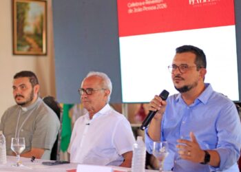 Cícero Lucena apresenta pesquisa de satisfação de eventos de fim de ano, em que mostra que 88% dos visitantes pretendem voltar a João Pessoa