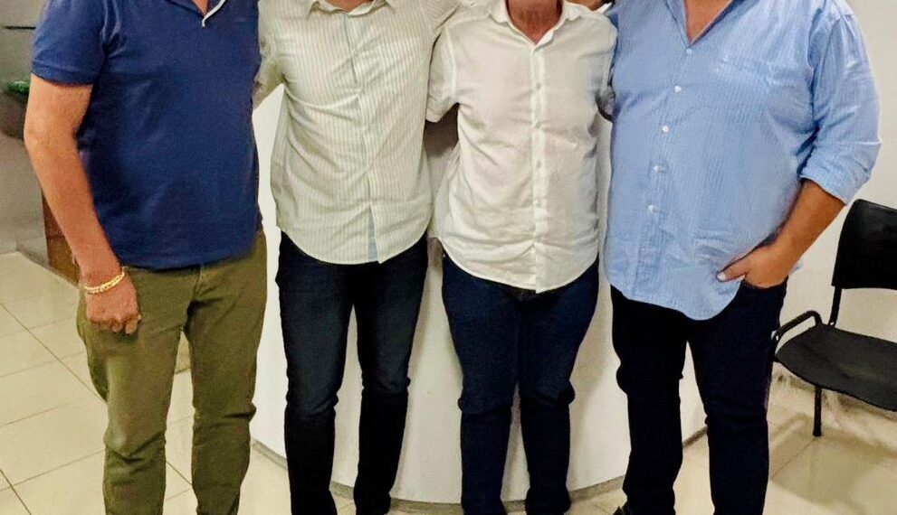 Célio Barbosa e lideranças da oposição de São João do Tigre declaram apoio a Cícero Lucena