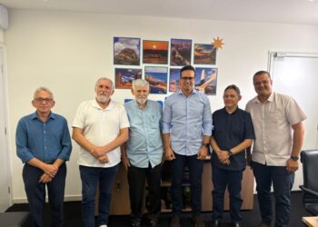 Luiz Couto anuncia apoio a Lucas Ribeiro na disputa pelo governo