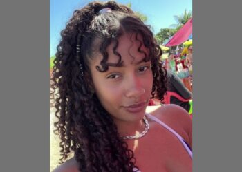 Incêndio de grandes proporções destrói área comercial no Varadouro