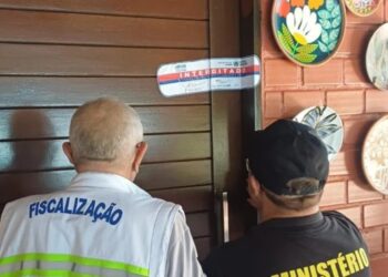 Operação interdita bar em Coqueirinho e autua outro em Cabedelo; confira os estabelecimentos