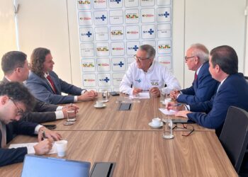 Prefeito Cícero Lucena recebe do ministro da Saúde confirmação de um novo Hospital Oncológico em João Pessoa