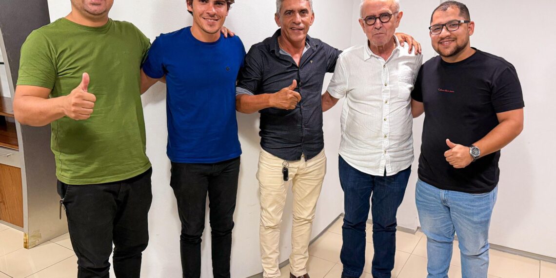 Cícero Lucena recebe o apoio de lideranças de Pedro Régis e Santa Inês para o Governo do Estado