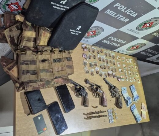 Suspeitos morrem após confronto com a polícia em área de mata no Buracão, Tambiá