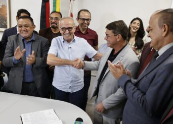 Dinho Dowsley assume Prefeitura de João Pessoa e destaca harmonia entre os Poderes