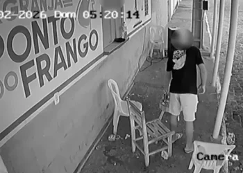 Homem e adolescente morrem após confundirem veneno com bebida alcoólica, no Sertão da Paraíba