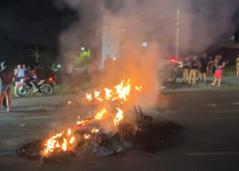 Protesto fecha Ladeira do Cuiá e cobra medidas contra acidentes em João Pessoa