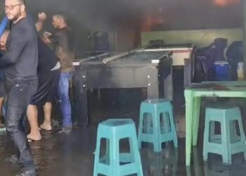 Mulher recusa trisal e tem casa e bar incendiados por namorado, no Sertão da Paraíba