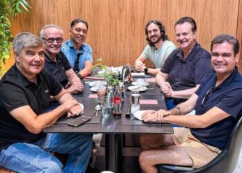 Em visita à Paraíba, Kassab se reúne com Cícero Lucena, Pedro e deputados