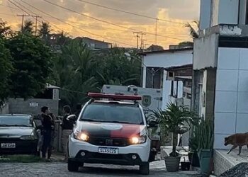 Jovem é assassinado com 14 tiros e tem orelha arrancada após ter casa invadida em Bayeux