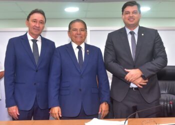 ALPB aprova nomes de Deusdete Queiroga e Taciano Diniz para as vagas de conselheiro do TCE
