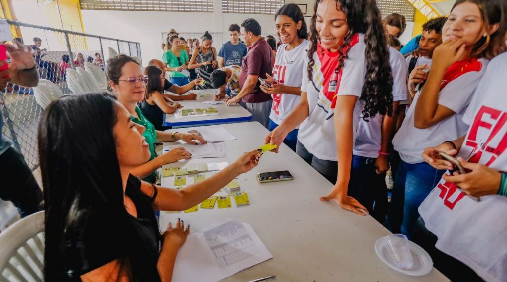 Prefeitura lança versão 2026 de programas estudantis e de monitoramento dos combustíveis nesta segunda-feira