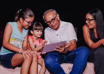 Cícero Lucena amplia iluminação em LED para 29 localidades, com tecnologia mais eficiente, econômica e sustentável