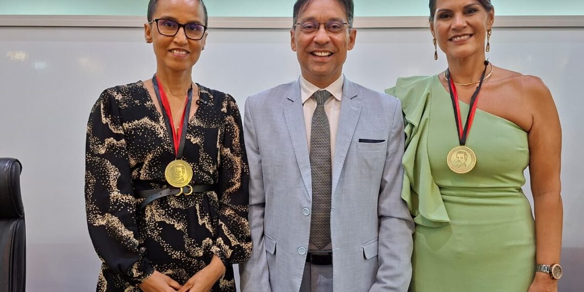 ALPB concede Medalha Epitácio Pessoa às juízas Rosimeire Ventura Leite e Flávia de Souza Batista