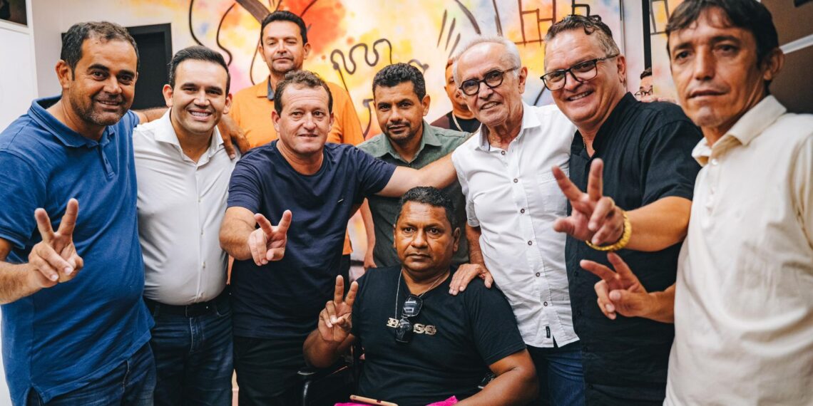 Articulação de Doutor Jhony garante novas adesões a pré candidatura de Cícero Lucena