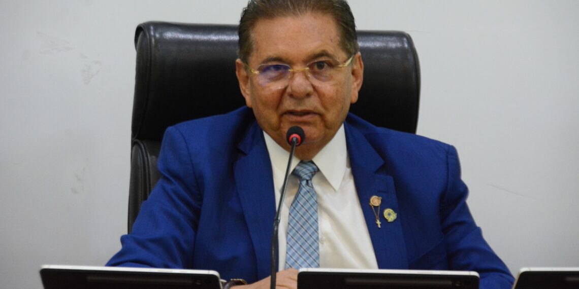 ALPB promulga Lei que cria programa para ajudar pessoas em situação de rua a retornarem a estados de origem