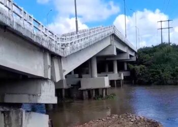 Trecho de ponte sobre o Rio Paraíba desaba na BR-101, em Santa Rita; DNIT diz que não houve vítimas
