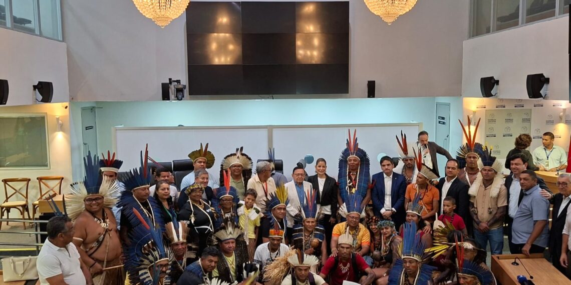 Mersinho se reúne com prefeito interino de Cabedelo e anuncia mais R$ 1,6 milhão para investimentos no município