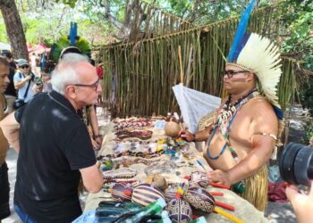 No Dia dos Povos Indígenas, Cícero Lucena é acolhido na Aldeia São Francisco, debate demandas e reforça compromisso com a causa