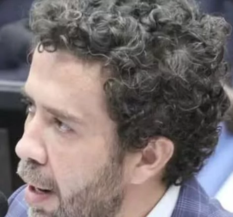 Defesa de Bolsonaro apresenta queixa-crime no STF contra Janones por calúnia e difamação