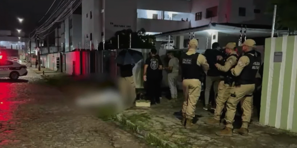 Mulher é morta a facadas pelo irmão após discussão no Bancários, em João Pessoa