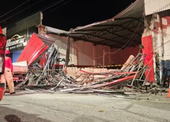 Estrutura de loja de carros desaba, mata uma pessoa e deixa outra ferida, em Campina Grande