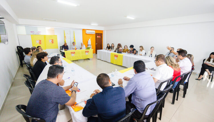 João Azevêdo reúne pré-candidatos a deputado estadual e reforça unidade do grupo nas disputas proporcional e majoritária