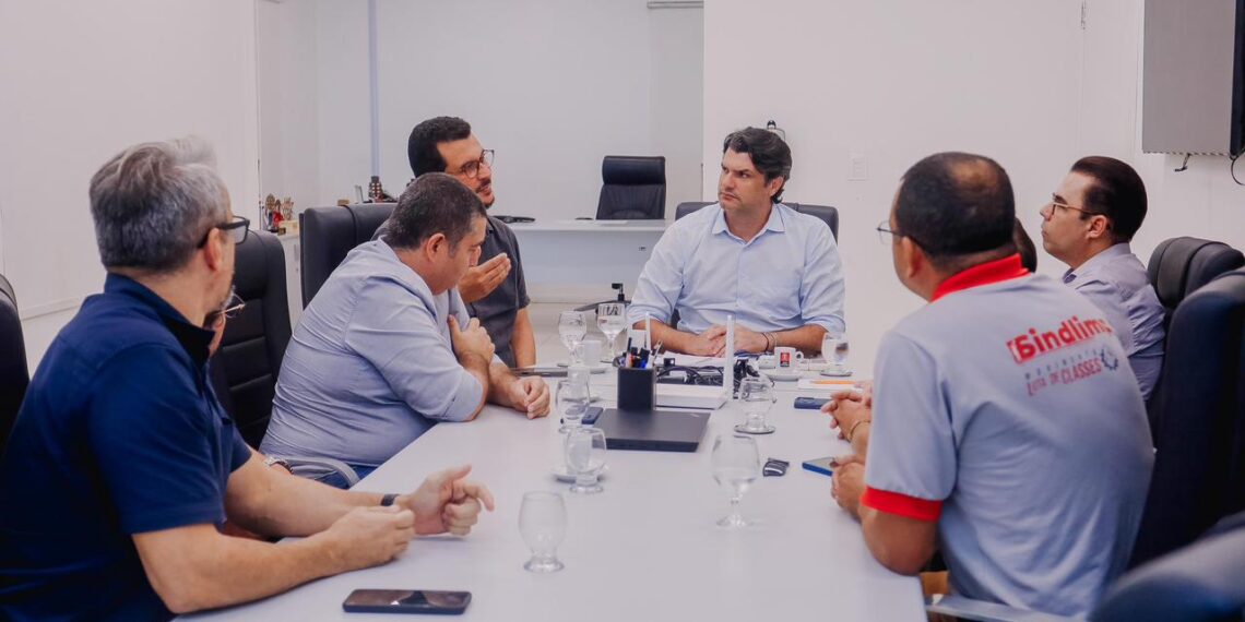 Crise do lixo: Leo Bezerra cria força-tarefa para normalizar coleta em João Pessoa