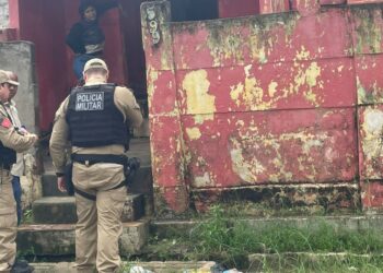 Homem é morto a tiros ao tentar fugir pelo telhado durante invasão de casa em Santa Rita