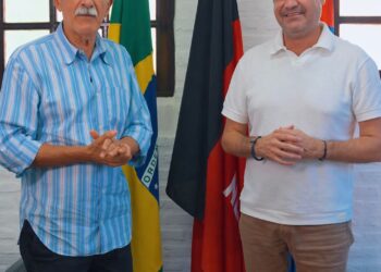 Mersinho se reúne com prefeito interino de Cabedelo e anuncia mais R$ 1,6 milhão para investimentos no município