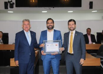 ALPB entrega título de cidadão paraibano ao médico Stênio Lima Sousa