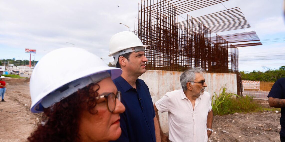 Leo Bezerra destaca evolução da ponte sobre o Rio Cuiá, para acabar com alagamentos e melhorar a mobilidade entre Valentina e Mangabeira