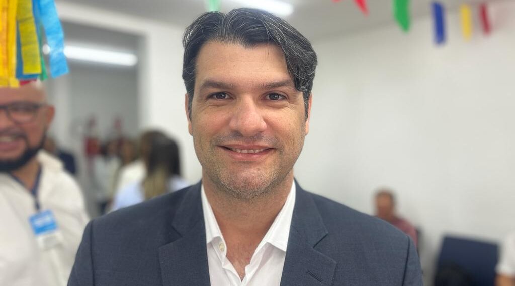 Leo Bezerra, nomeia novos secretários; veja nomes