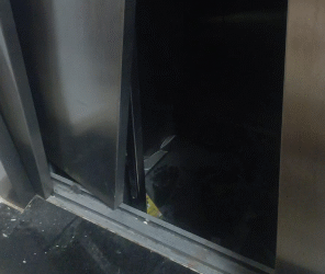 Elevador despenca em prédio no Altiplano e deixa mãe e dois filhos feridos