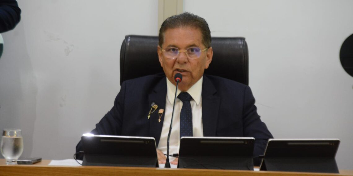 Adriano Galdino defende critérios para escolha de vice de Lucas Ribeiro e cobra definição