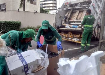 Gestão do prefeito Leo Bezerra garante continuidade da limpeza urbana em João Pessoa durante mobilização nacional