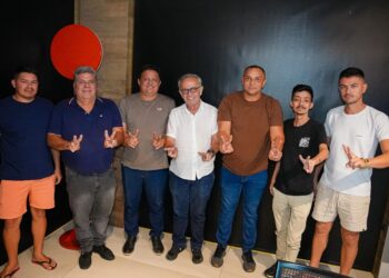 Cícero Lucena recebe adesão de lideranças de Passagem, Areia de Baraúnas e São José de Espinharas