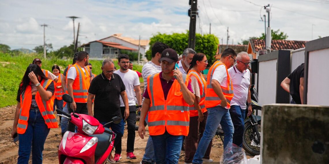 Cícero articula junto a Leo Bezerra apoio da Prefeitura de João Pessoa a Mogeiro e região após chuvas