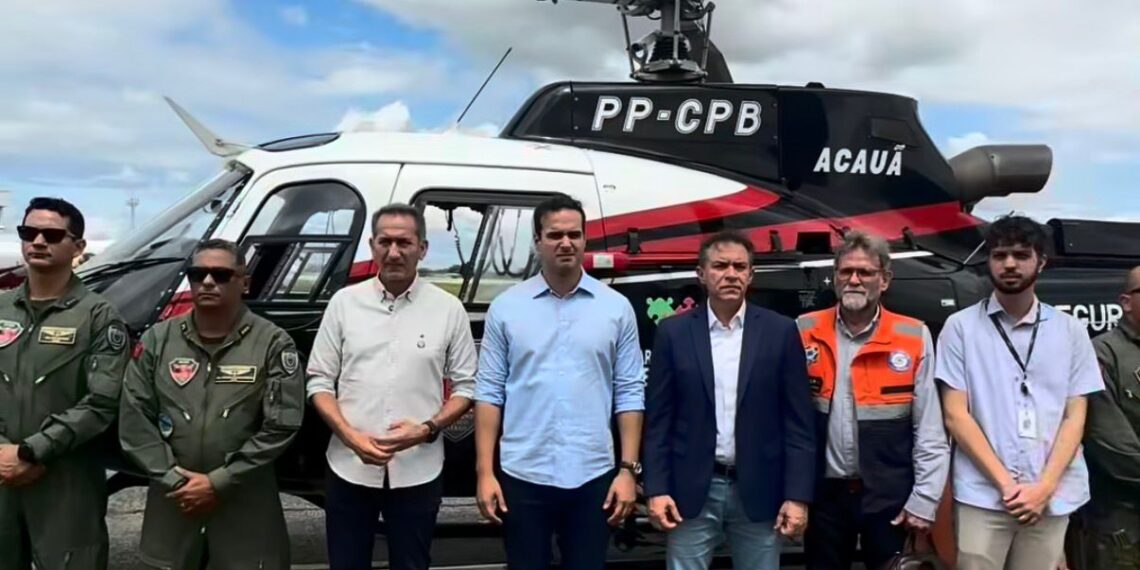 Ministro Waldez Góes e governador Lucas Ribeiro sobrevoam áreas atingidas por chuvas na PB
