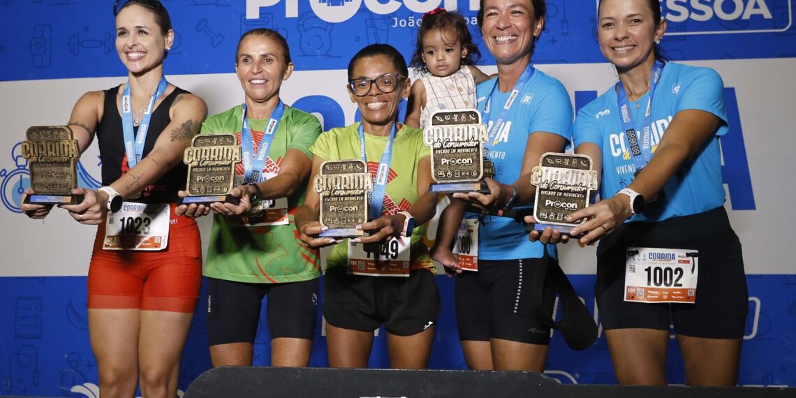 Leo Bezerra destaca que João Pessoa é a capital dos esportes saudáveis durante 3ª Corrida do Consumidor