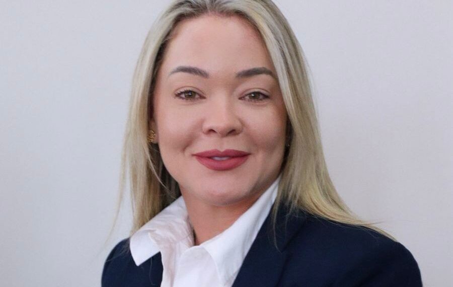 Vice-presidente da OAB-PB, Janny Milanês disputará vaga na Câmara Federal