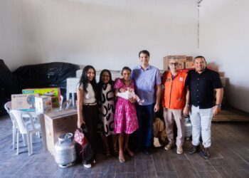 Leo Bezerra inicia distribuição de equipamentos domésticos para famílias afetadas pelas chuvas em João Pessoa