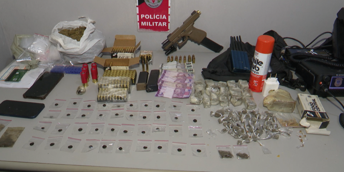 PM desarticula boca de fumo e apreende armas drogas e bloqueador de sinal, em Bayeux